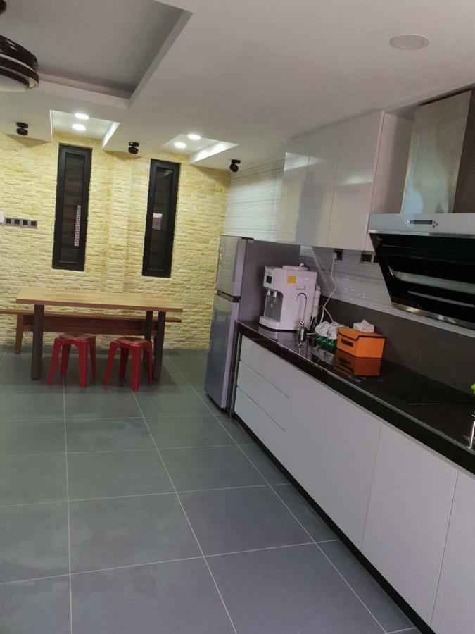 Homestay Stardow~星窗名宿~ Johor Bahru Eksteriør bilde