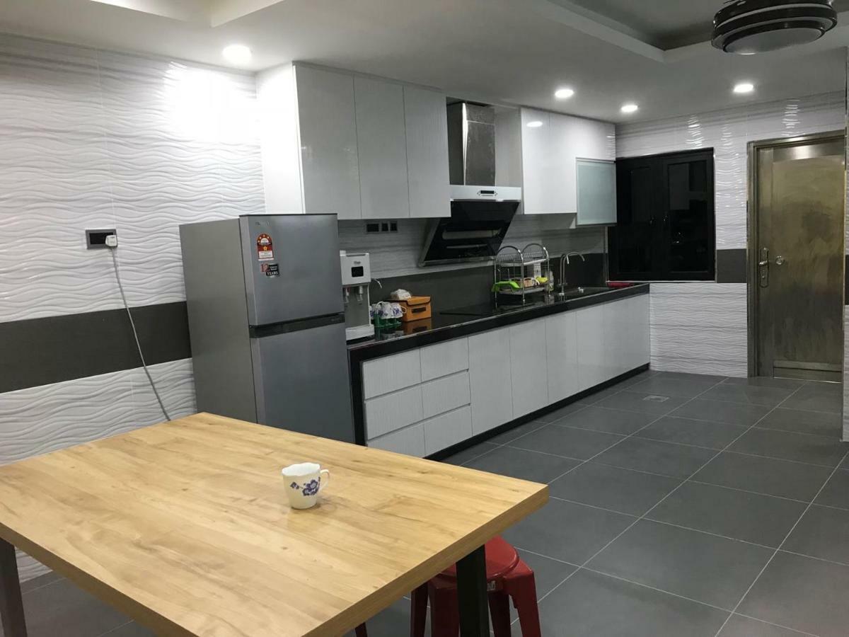 Homestay Stardow~星窗名宿~ Johor Bahru Eksteriør bilde