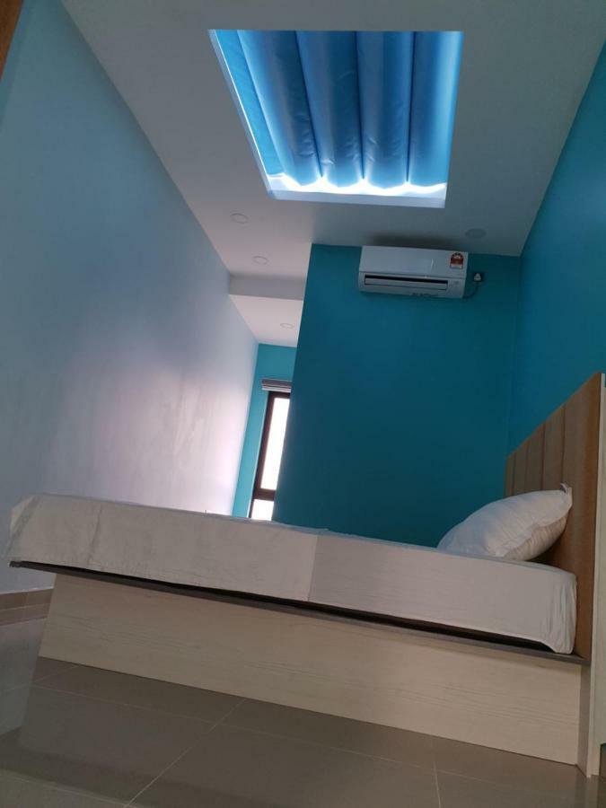 Homestay Stardow~星窗名宿~ Johor Bahru Eksteriør bilde