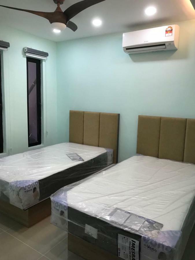 Homestay Stardow~星窗名宿~ Johor Bahru Eksteriør bilde