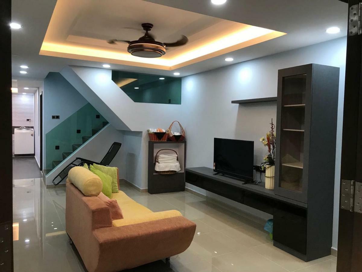 Homestay Stardow~星窗名宿~ Johor Bahru Eksteriør bilde